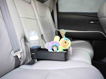 Dooky Seat Storage Buddy van stevige materialen, schoon te vegen met een doekje, bij De Gele Flamingo.