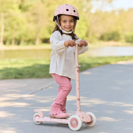 Roze Little Dutch step Fairy Floral met twee voorwielen voor extra stabiliteit, De Gele Flamingo.