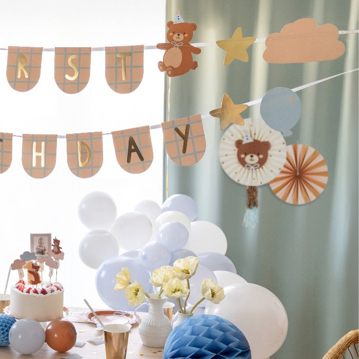 Party Deco papieren waaiers met teddybeerthema, set van 2 in beige en lichtroze, bij De Gele Flamingo.