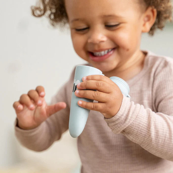 Done By Deer Silicone Ice Pops Tiny Farm Blue, set van 3 ijsvormen, verkrijgbaar bij De Gele Flamingo.