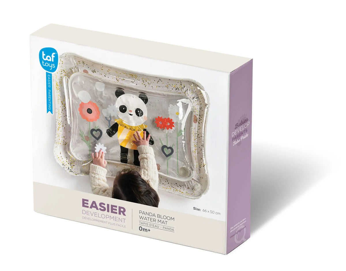 Taf Toys Panda Bloom watermat met kleurrijke figuurtjes in het water, te koop bij De Gele Flamingo.