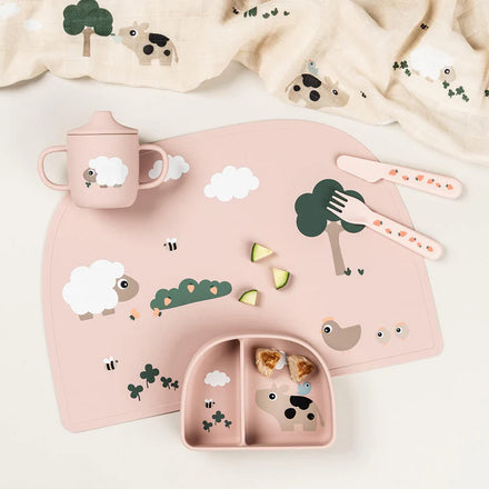 Twee handvatten geven grip aan de Done By Deer Silicone Tuitbeker Tiny Farm Powder, De Gele Flamingo.