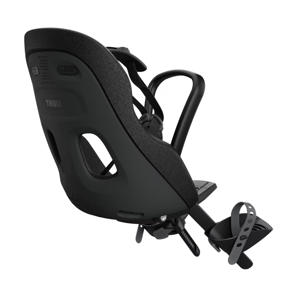 Thule Yepp Nexxt 2 Mini in zwart met magnetische kindveilige gesp en 5 puntsgordel voor veilig fietsen.