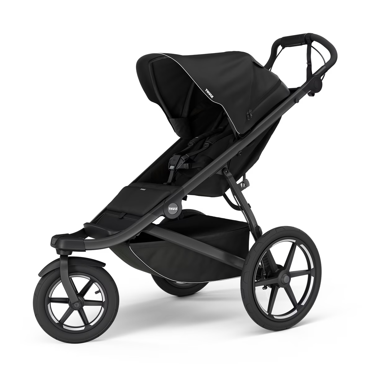 Thule Urban Glide 3 kinderwagen in het zwart met magnetische gesp, verkrijgbaar bij De Gele Flamingo.