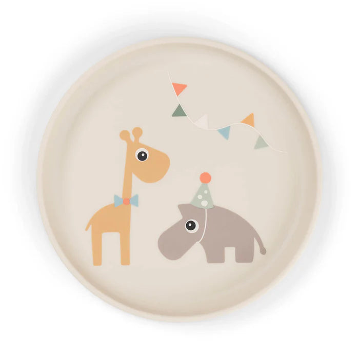 Done By Deer Bordje Celebration Sand met antislip bodem, te koop bij De Gele Flamingo.