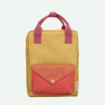 Sticky Lemon rugzak medium Envelope in Apple Grub, 23.5 x 13 x 32 cm, bij De Gele Flamingo