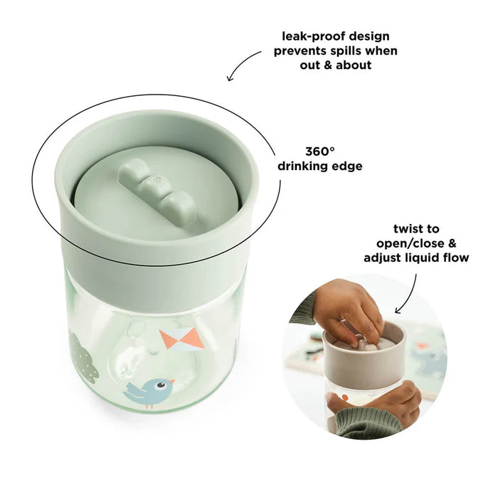 Done By Deer Learning cup 360° in Playground Green, lekvrije leerbeker uit het assortiment van De Gele Flamingo