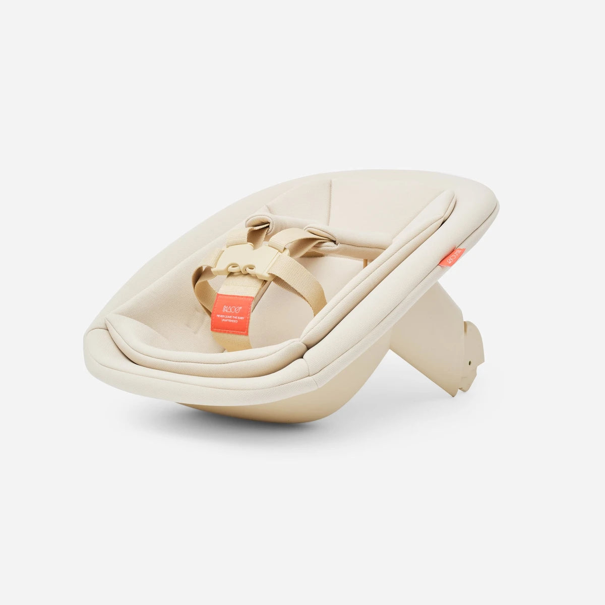 Kaos Newborn Baby Seat in Desert Sand, ergonomisch zitje voor de Kaos Klapp stoel bij De Gele Flamingo.