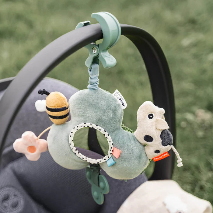 Done By Deer activiteitenspeeltje Tiny Farm Green met spiegel, verkrijgbaar bij De Gele Flamingo