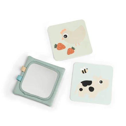 Done By Deer contrast speeltje Tiny Farm Green prikkelt oogjes vanaf 0 maanden, bij De Gele Flamingo