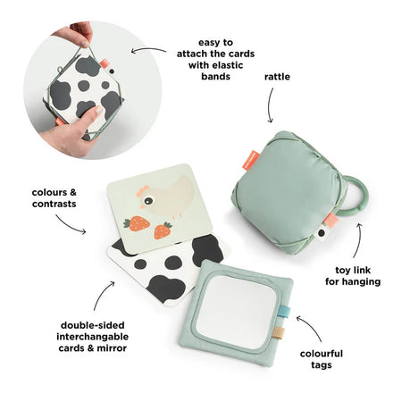Done By Deer contrast speeltje Tiny Farm Green, compact speelmaatje voor onderweg van De Gele Flamingo