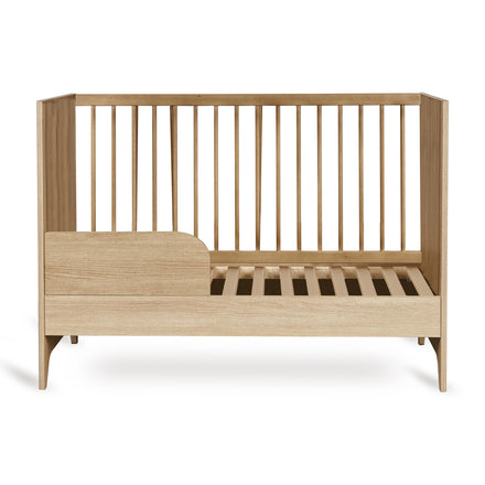Quax Tsugi meegroeibed 120x60 cm Honey Ash met bodem verstelbaar in drie hoogtes, bij De Gele Flamingo.