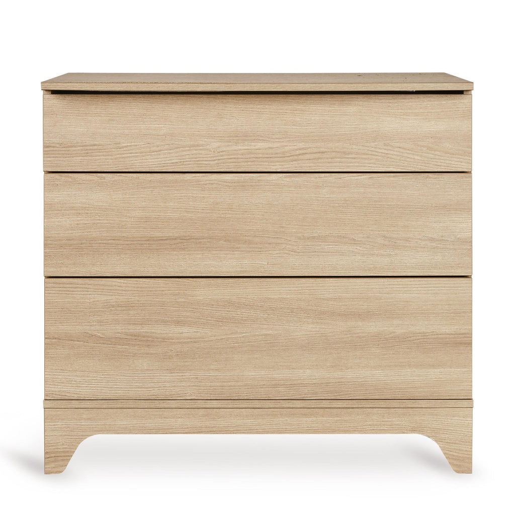 Quax commode Tsugi in Honey Ash met monochroom design, uit het meubelaanbod van De Gele Flamingo.