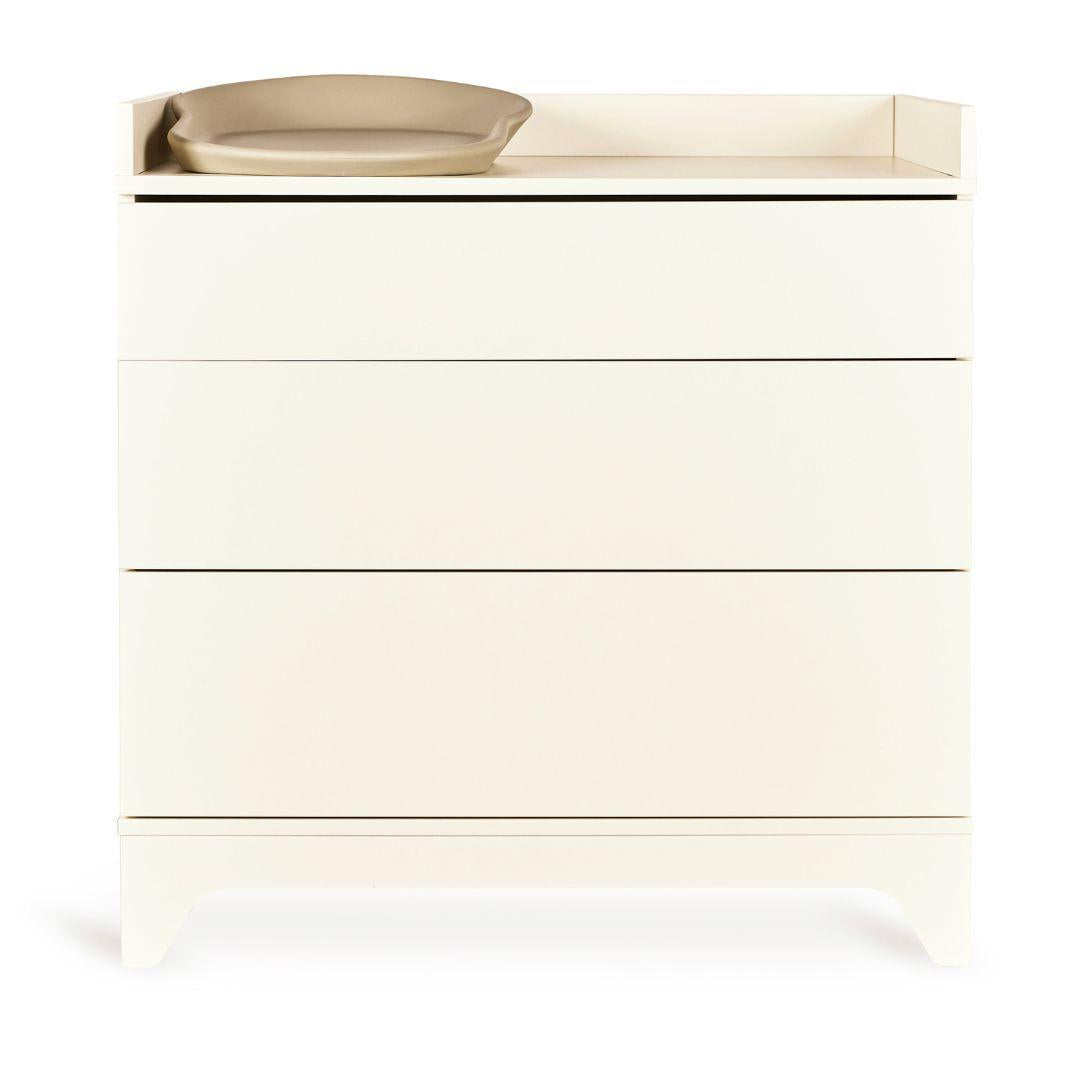 Quax extensie commode Tsugi in Butter voor een ruime luiertafel, verkrijgbaar bij De Gele Flamingo.