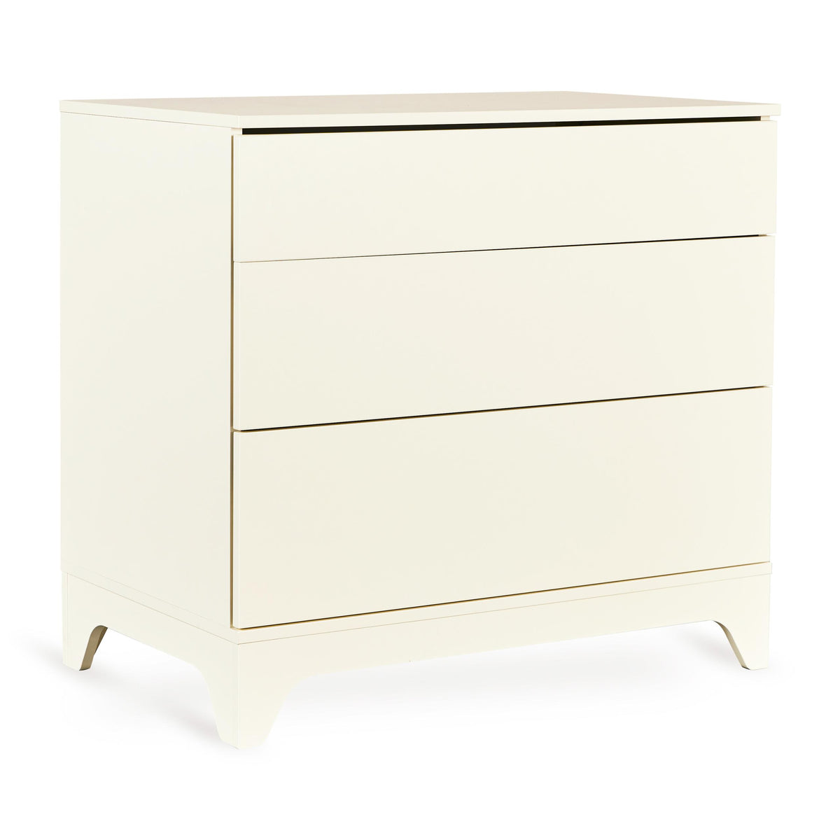 Quax commode Tsugi in Butter met drie greeploze laden, uit de kinderkamercollectie van De Gele Flamingo.