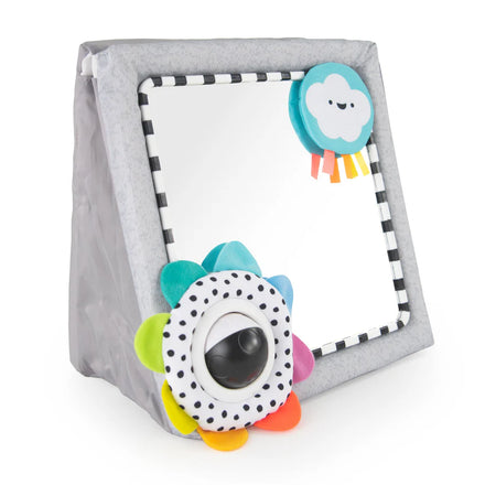 Sassy Tummy Time vloerspiegel See-Me Floor Mirror met contrastrijke kleuren, bij De Gele Flamingo.