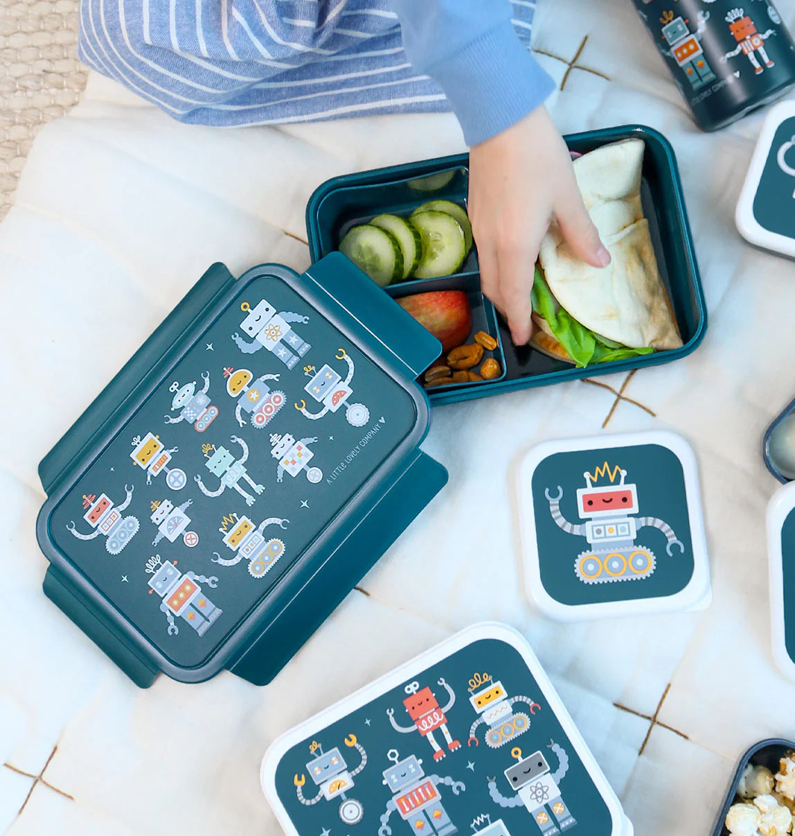 A Little Lovely Company Bento Lunchbox met Robots-print