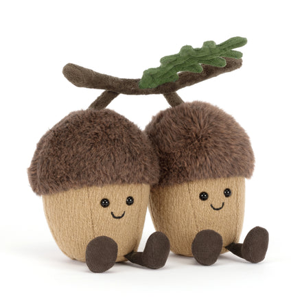 Jellycat Amuseables Ort en Tum, twee eikelknuffels van zachte pluche, bij De Gele Flamingo