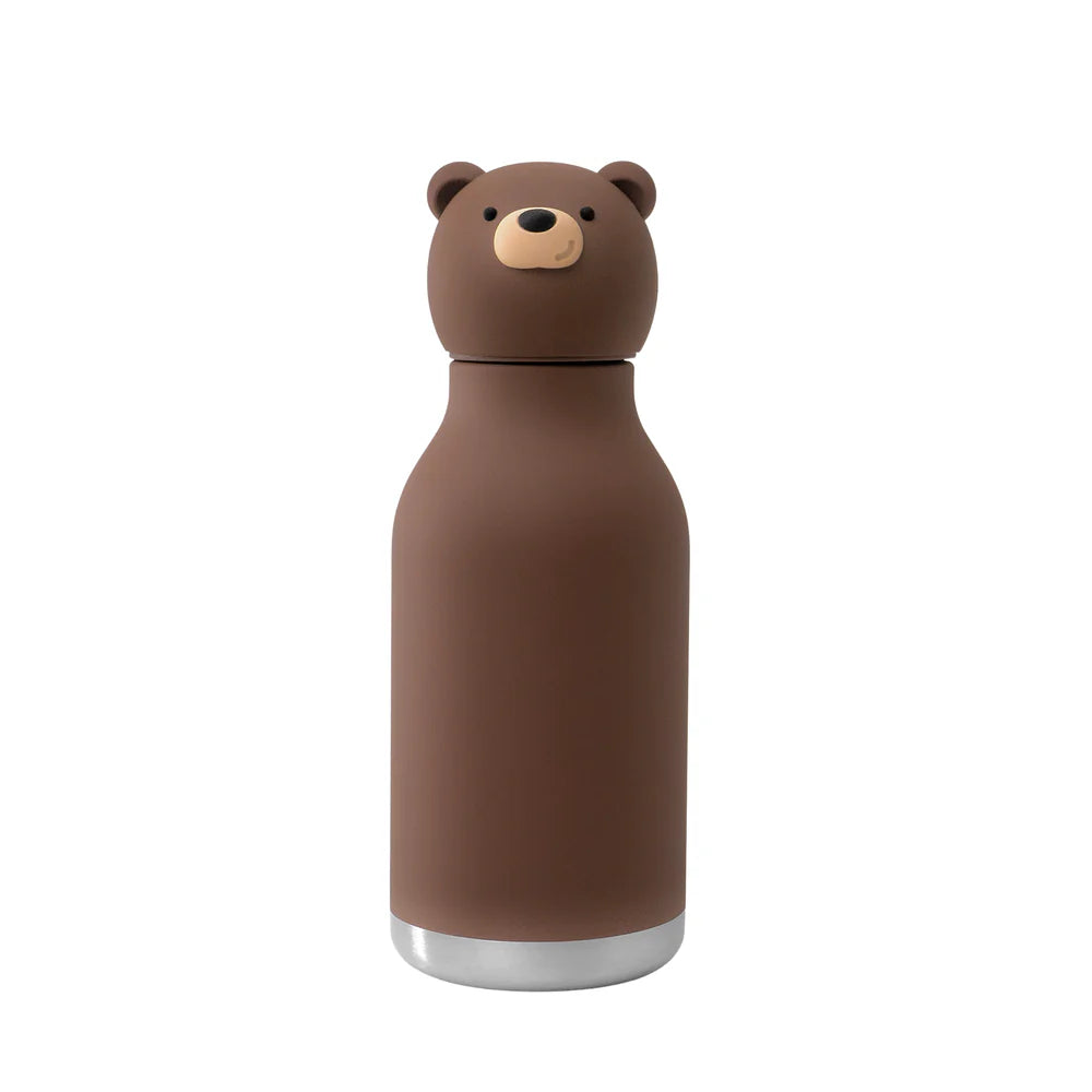 Asobu Bestie Bottle 460 ml in Brown Bear met zachte buitenkant, te koop bij De Gele Flamingo.