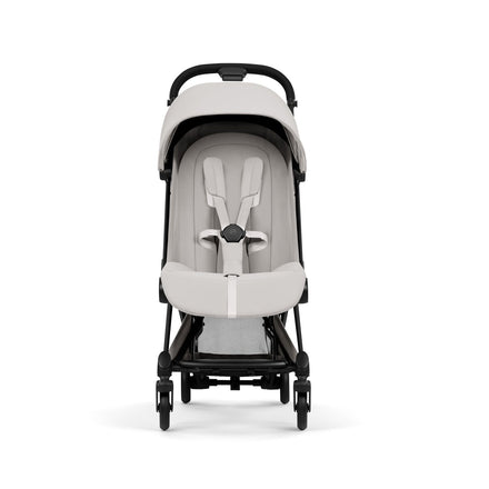 CYBEX Coya plooibuggy City Grey matzwart met volledig verstelbare ligpositie, bij De Gele Flamingo