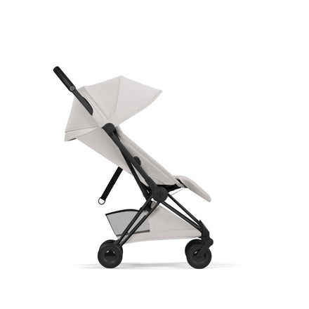 CYBEX Coya plooibuggy City Grey matzwart met ademende mesh-rugleuning, bij De Gele Flamingo