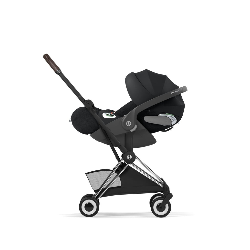 CYBEX Coya plooibuggy Sepia Black chroom met ruime boodschappenmand, bij De Gele Flamingo