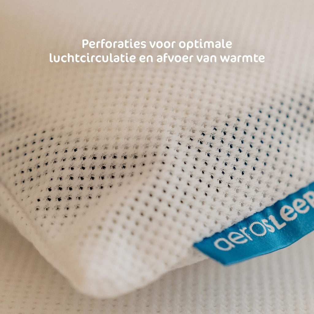 Aerosleep kussensloop wit, close-up van de perforaties