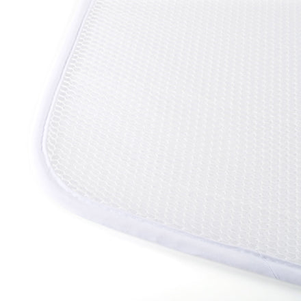 Aerosleep matrasbeschermer voor reisbed Aeromoov, detail van de rand met 3D-mesh