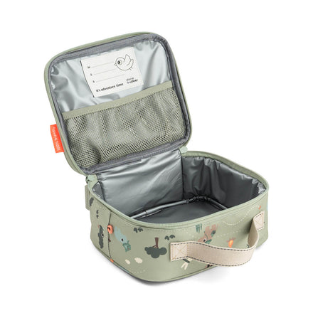 Compacte groene Tiny Trails lunchtas van Done By Deer, zijaanzicht
