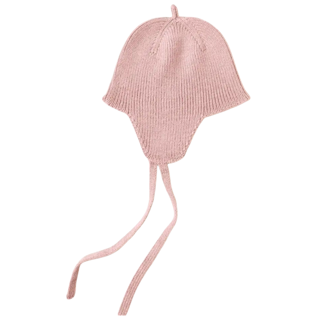 Hvid Bonnet Kota pixiemutsje in de kleur Powder van merinowol, bij De Gele Flamingo.
