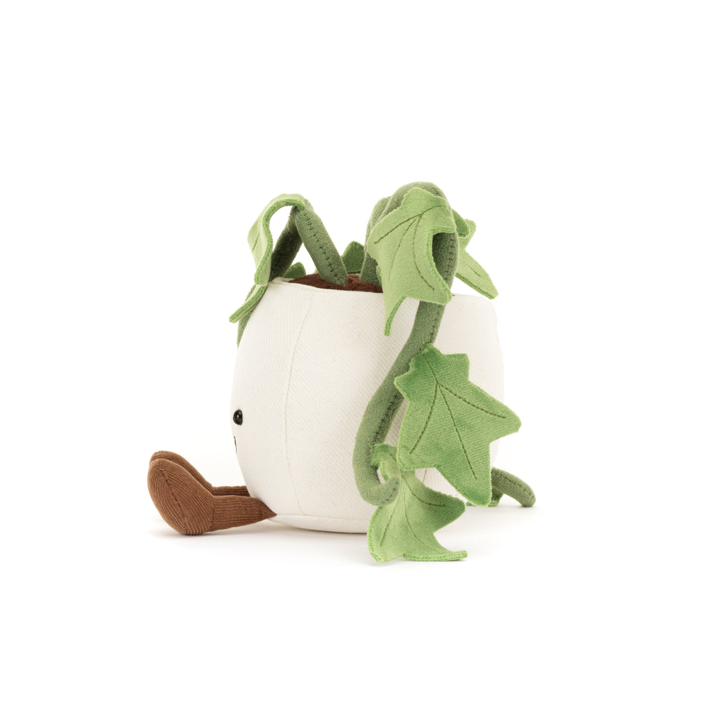 Jellycat Amuseables Ivy, zijaanzicht met bruine beentjes
