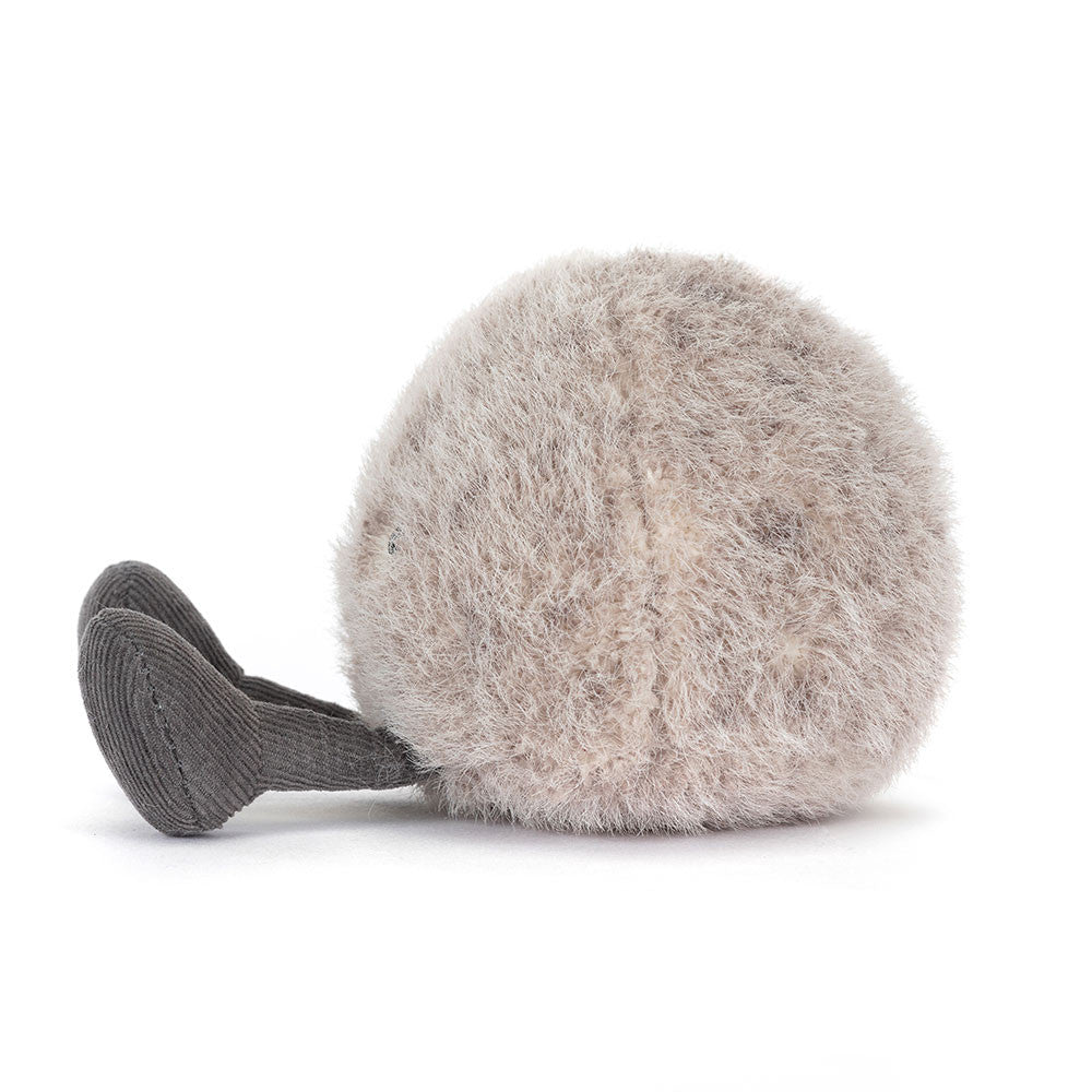 Jellycat Amuseables Pebble, zijaanzicht met grijze beentjes