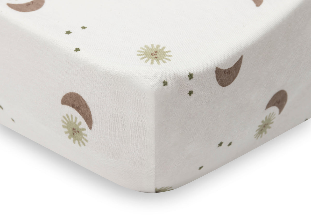 Jollein hoeslaken jersey met de Over The Moon print voor een wiegmatras