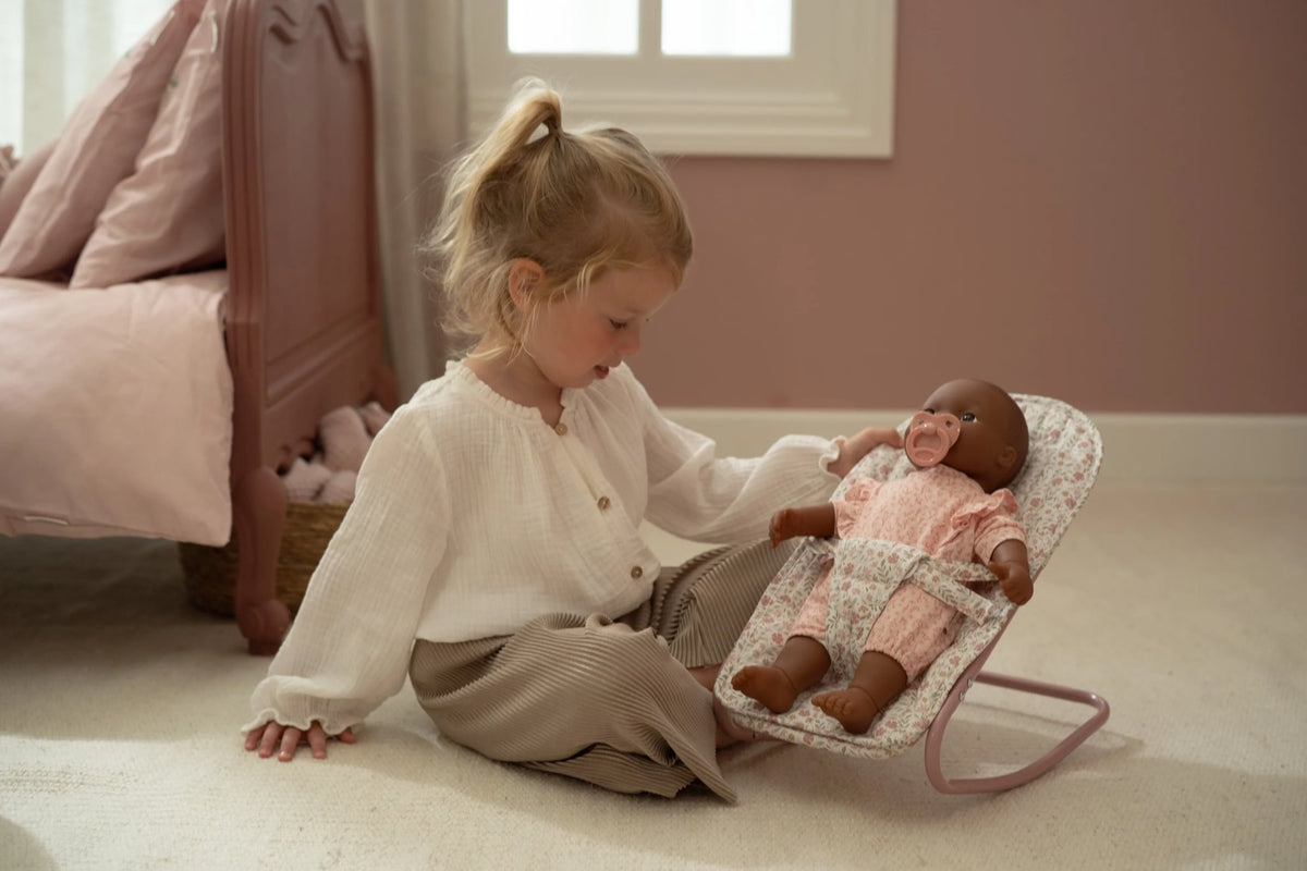 Little Dutch poppen wipstoel met bloemenstof en babypop