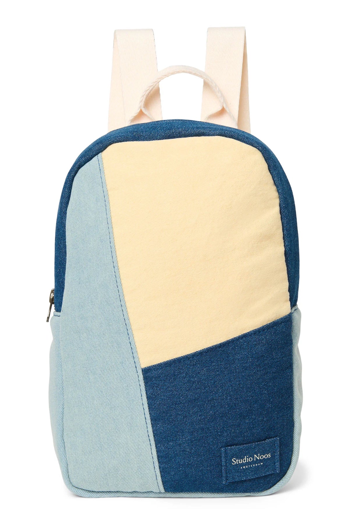 Studio Noos Mini Rugzakje in Denim Patchwork bij De Gele Flamingo, mini formaat van 31 x 21 x 10 cm