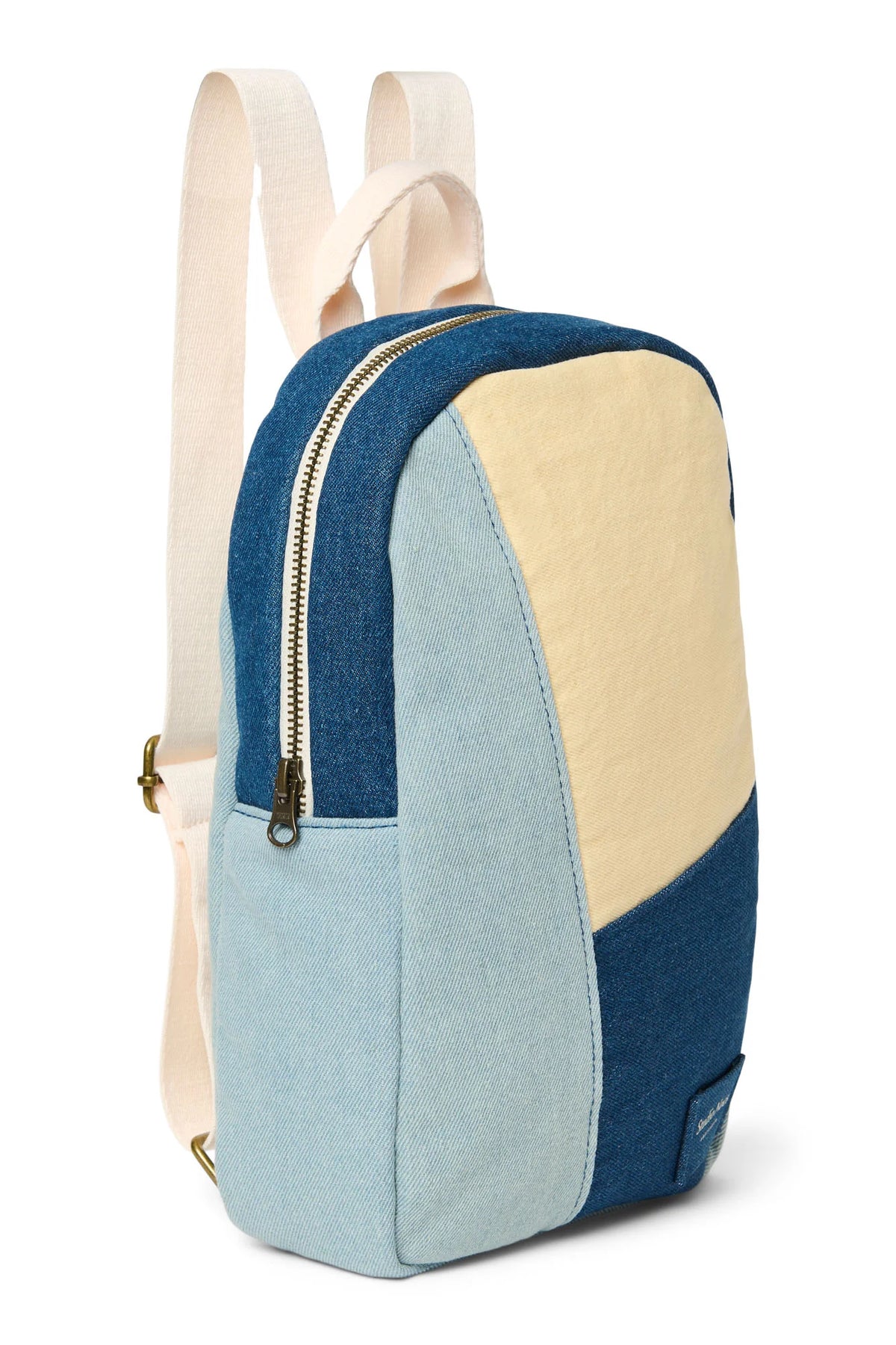 Studio Noos Mini Rugzakje in Denim Patchwork bij De Gele Flamingo, mini formaat van 31 x 21 x 10 cm