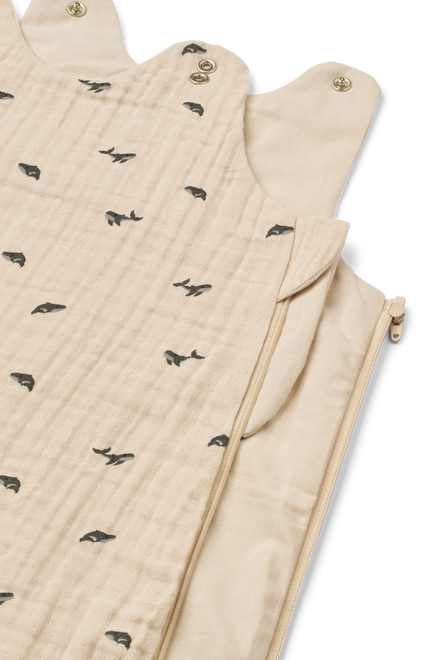 * Liewood Flora Printed Slaapzak 0M+ | Mini Whale / Sandy