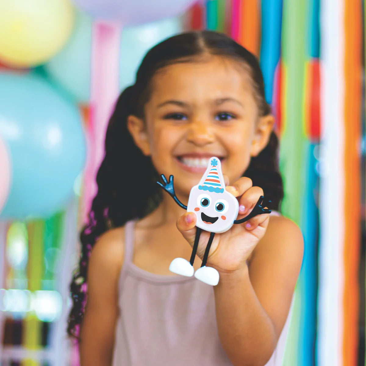 Glo Pals Light Up Sensory Toy Badspeeltje Party Pal Character