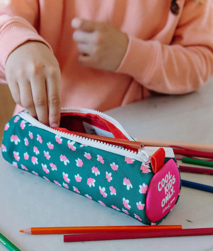Pennenzak Garden Joy van Hello Hossy met hoogwaardige ritssluiting, bij De Gele Flamingo