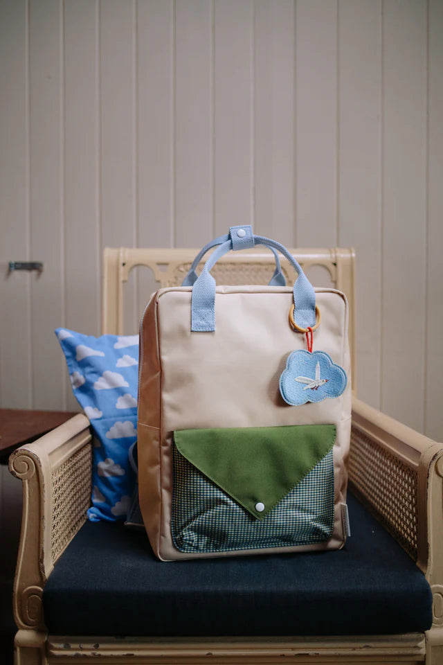 Sticky Lemon rugzak groot Envelope in Twiggy Beige, 27 x 13 x 28 cm, te koop bij De Gele Flamingo