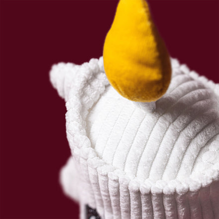 Jellycat knuffel Flickerty Candle uit de Amuseables collectie, bij De Gele Flamingo