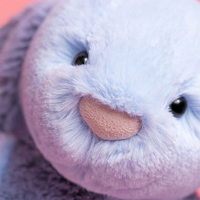 Jellycat Knuffel Puddlesea Bunny in zachte pluche stof, te koop bij De Gele Flamingo.