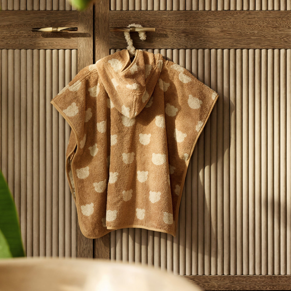 Jollein badponcho badstof Jacquard Teddy Bear reversible, verkrijgbaar bij De Gele Flamingo