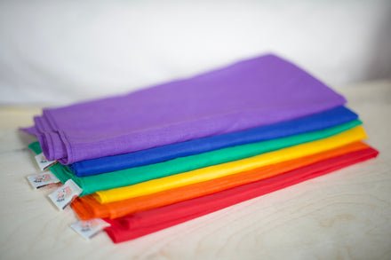 Pit & Play katoenen speeldoeken regenboog, gevouwen stapel van opzij