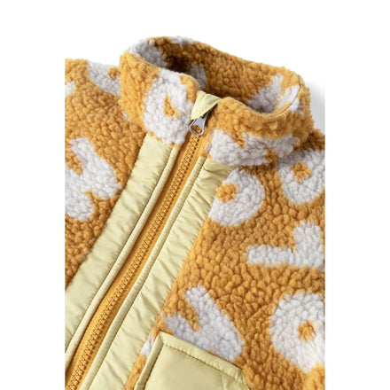 Liewood Noam Pile Jas Letters / Yuzu met speelse contrastpanelen, te koop bij De Gele Flamingo