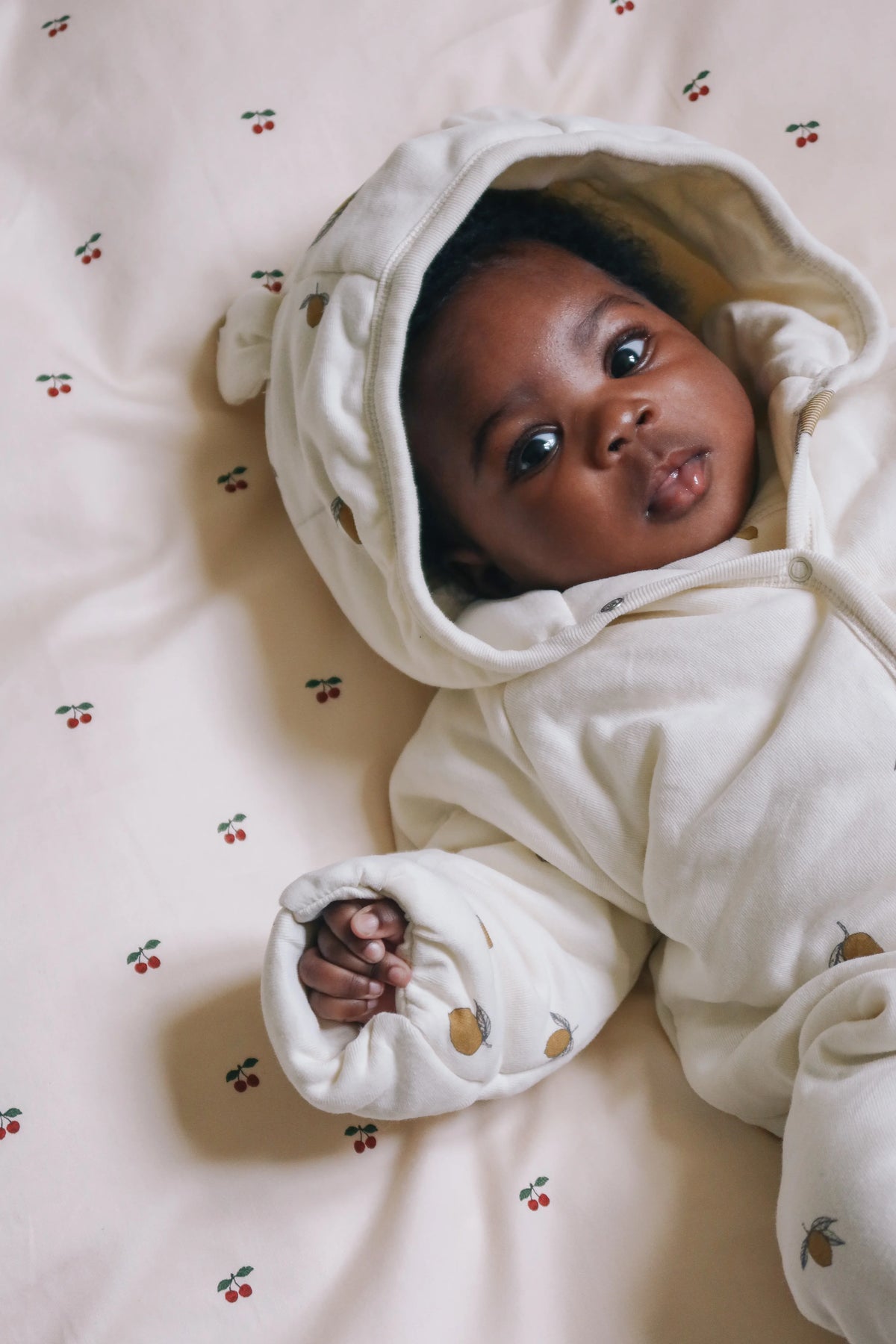Konges Sløjd Newborn Babypakje in Lemon, licht gewatteerde onesie van 100% zacht katoen bij De Gele Flamingo