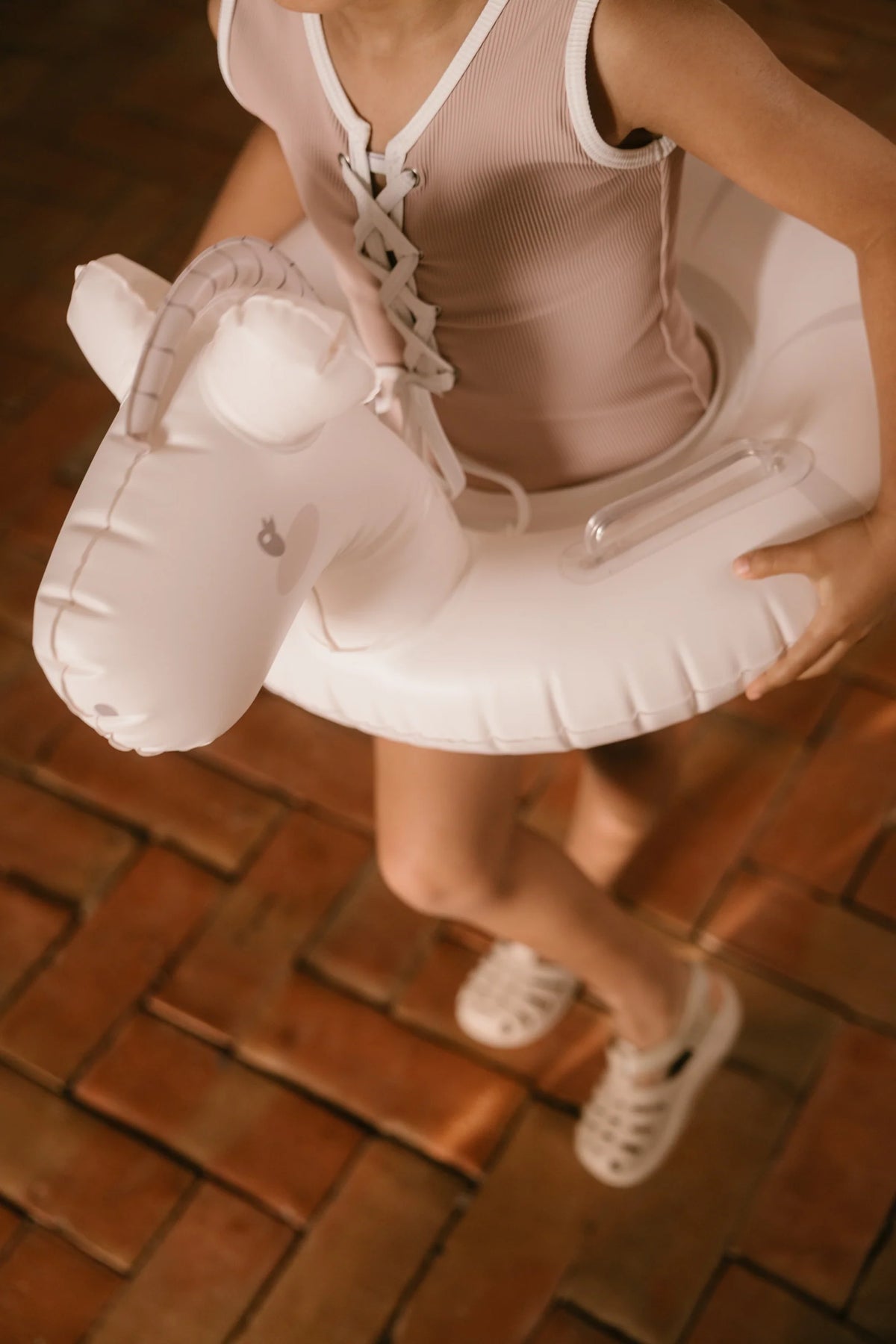 Mrs. Ertha Inflatable Swim Seat Little Pony, opblaasbare babyzwemband bij De Gele Flamingo