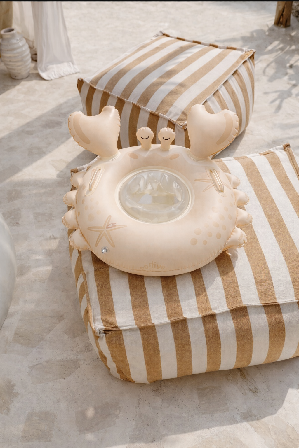 Mrs. Ertha Inflatable Swim Seat Tiny Crab, opblaasbaar zwemzitje bij De Gele Flamingo