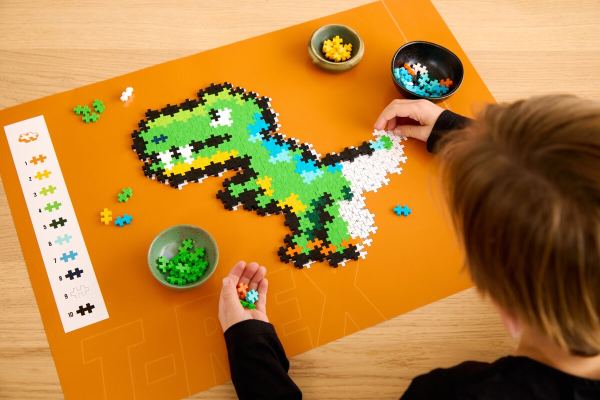 Plus Plus Puzzle By Number T-Rex set met 250 steentjes en nummerkaart