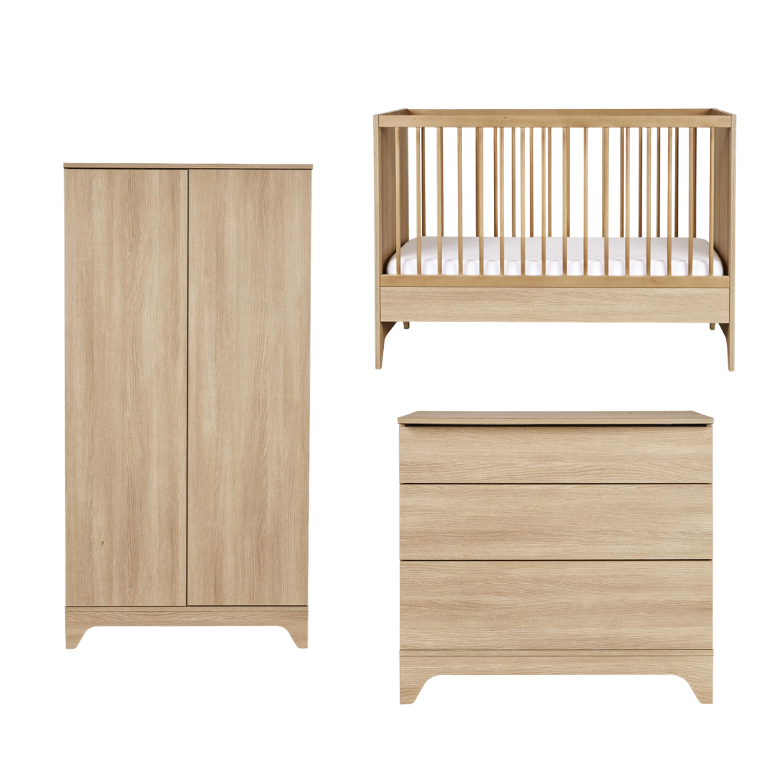 Quax babykamer Tsugi 60x120 in Honey Ash met bed, commode en kast, verkrijgbaar bij De Gele Flamingo.
